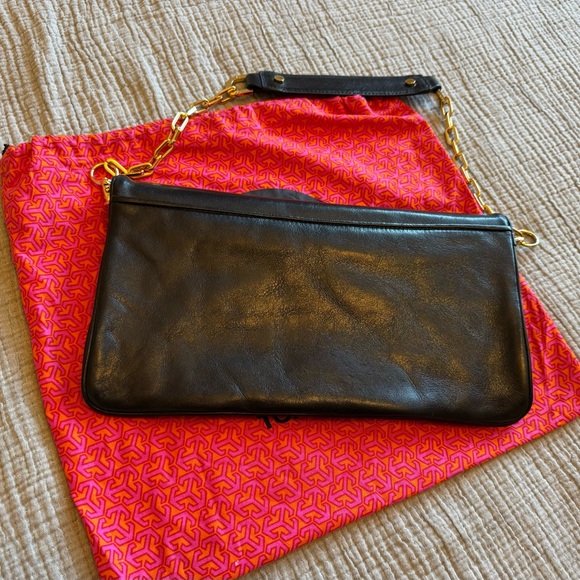 Tory Burch Bombé Reva Clutch in Black - Picture 4 of 10